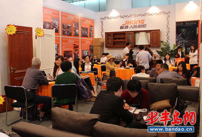 基鸿装饰惊艳亮相家博会 年度最强优惠，仅此三天！